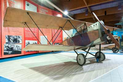 Flugzeug im Museo dell'Aeronautica Gianni Caproni
